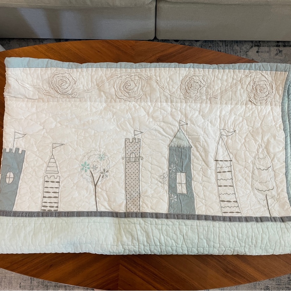 Pottery Barn Kids Quilted Bedding Set - Picture 5 of 12